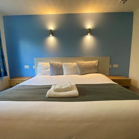National Badminton Centre Lodge & Health Club ミルトン・ケインズ エクステリア 写真