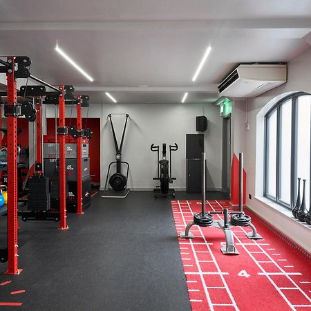 National Badminton Centre Lodge & Health Club ミルトン・ケインズ エクステリア 写真